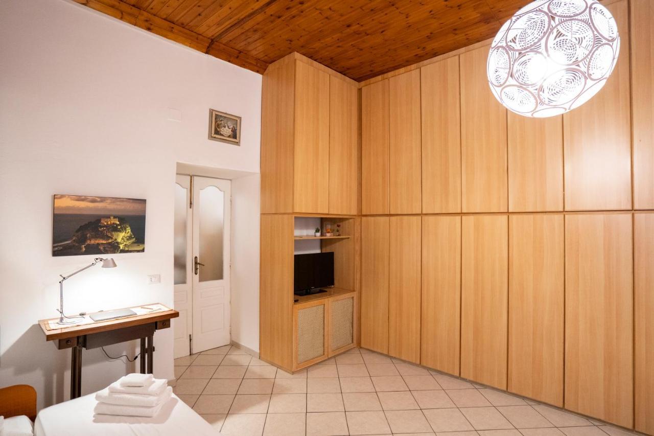 Ferienwohnung La Casina Nel Centro Tropea Exterior foto